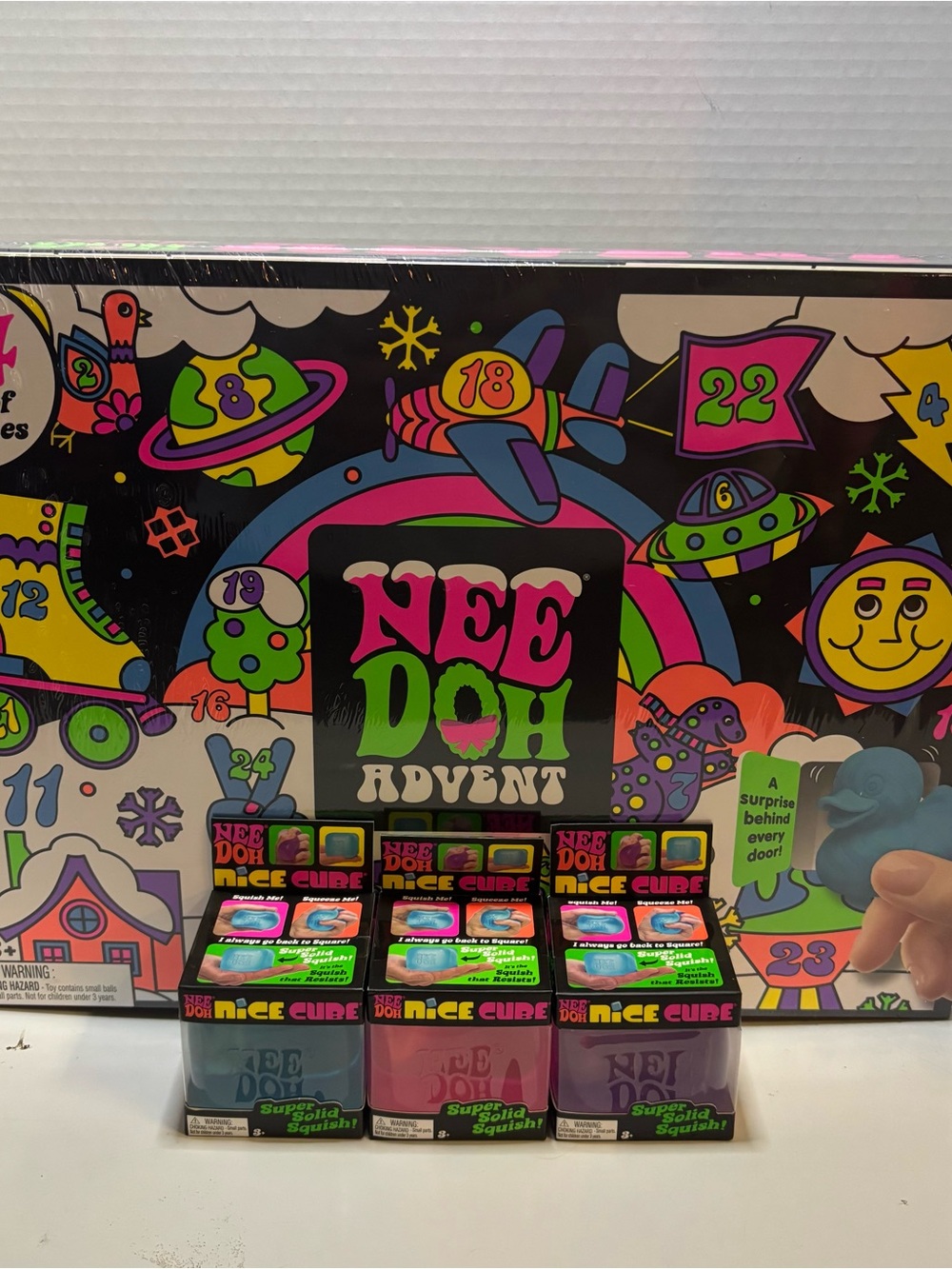 NeeDoh Christmas Advent Calendar Bundle with 3 Nice Cubes NEW